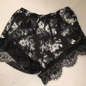 Paper Crane Lace Shorts